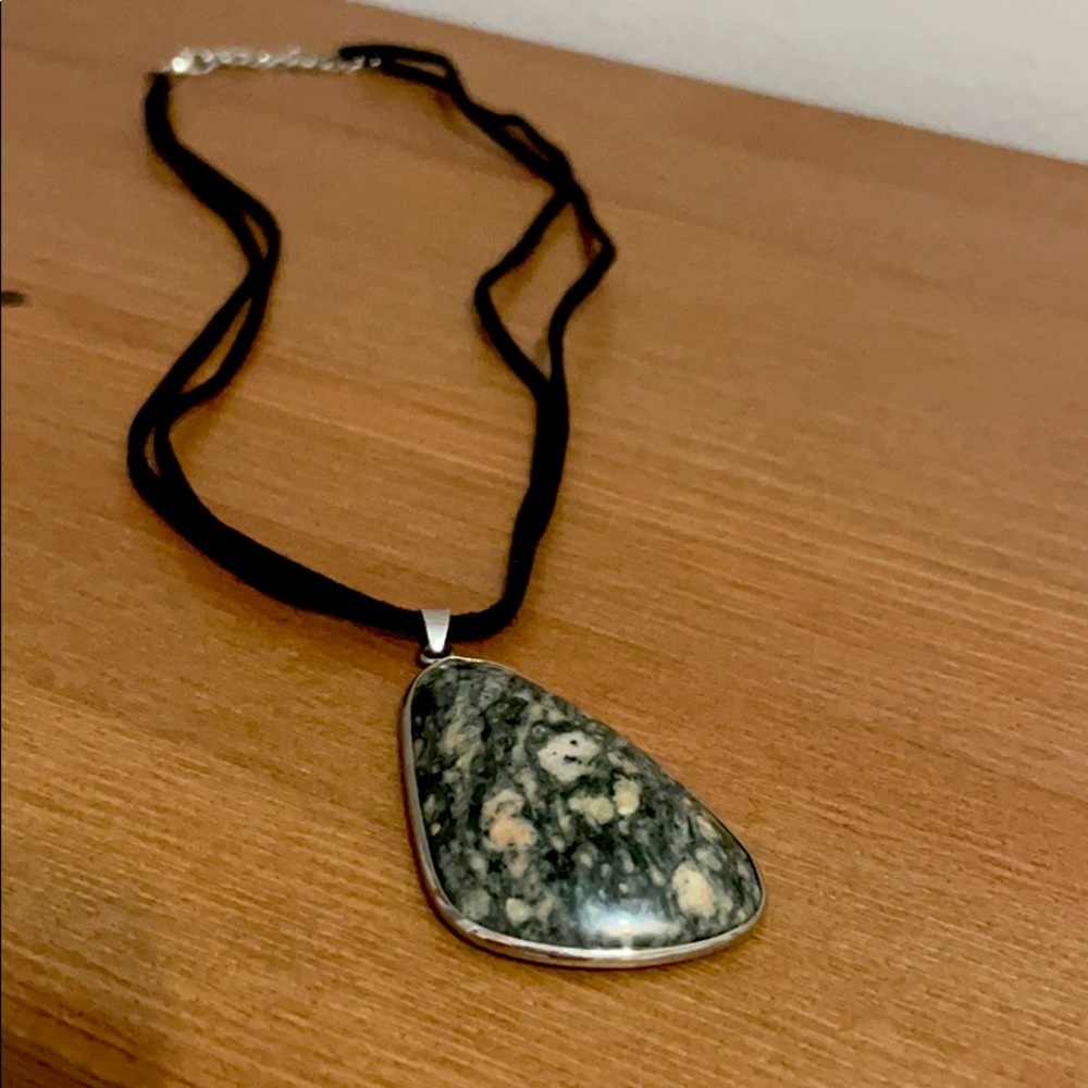Rock stone pendant necklace